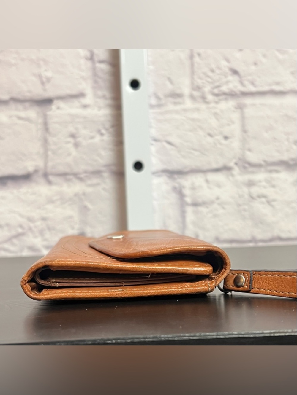 Fossil Genuine Leather Tri-Fold Wallet - Picture 8 of 14